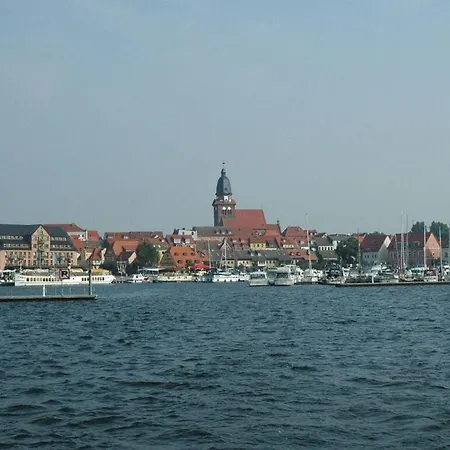 On The Mueritz Shore, 2 Casa vacanze